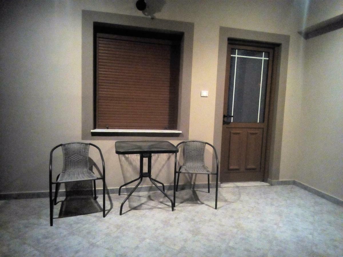 Romanon Timos Studios מראה חיצוני תמונה