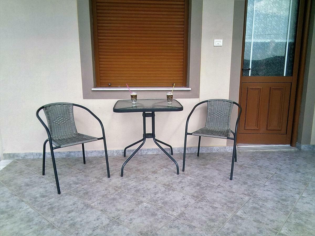 Romanon Timos Studios מראה חיצוני תמונה